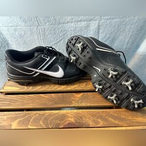 Men’s Nike golf shoes